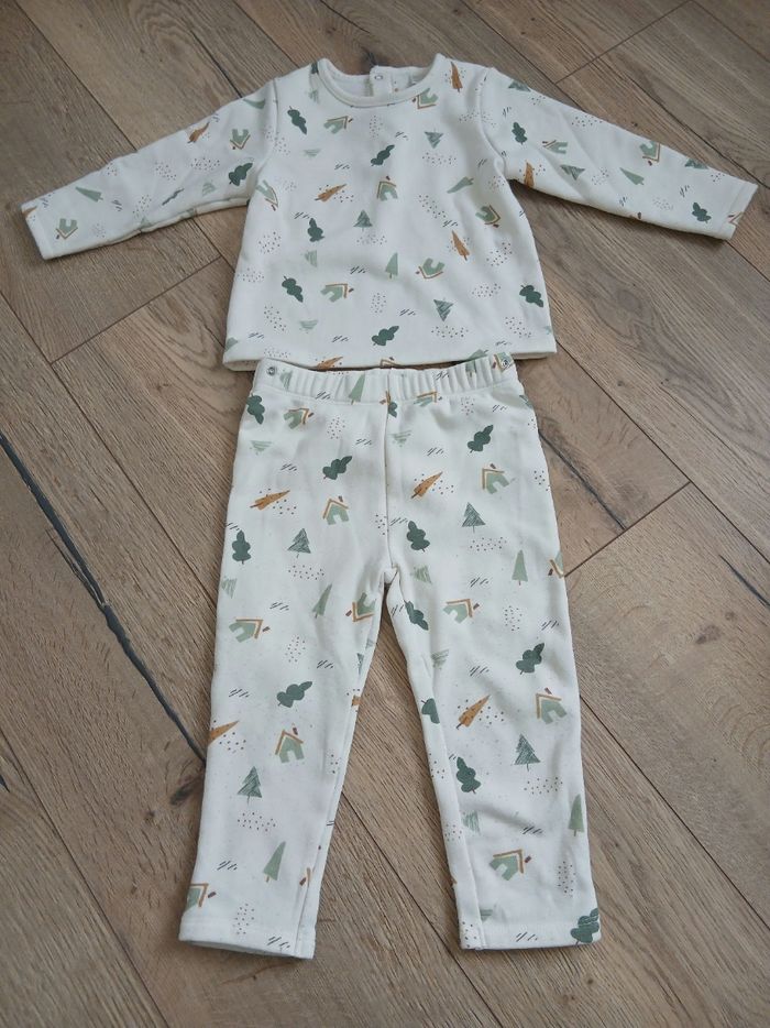 Lot de pyjamas  24 mois - photo numéro 3