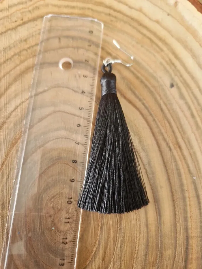Boucles d'oreilles fantaisies fils noirs - photo numéro 2