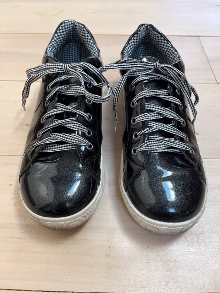 Sneakers vernis - photo numéro 5