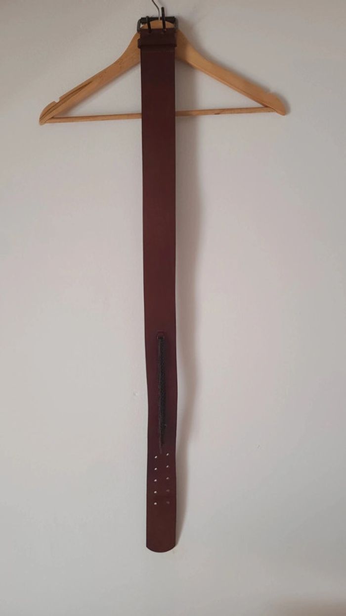 Magnifique ceinture marron en cuir véritable neuve jamais portée