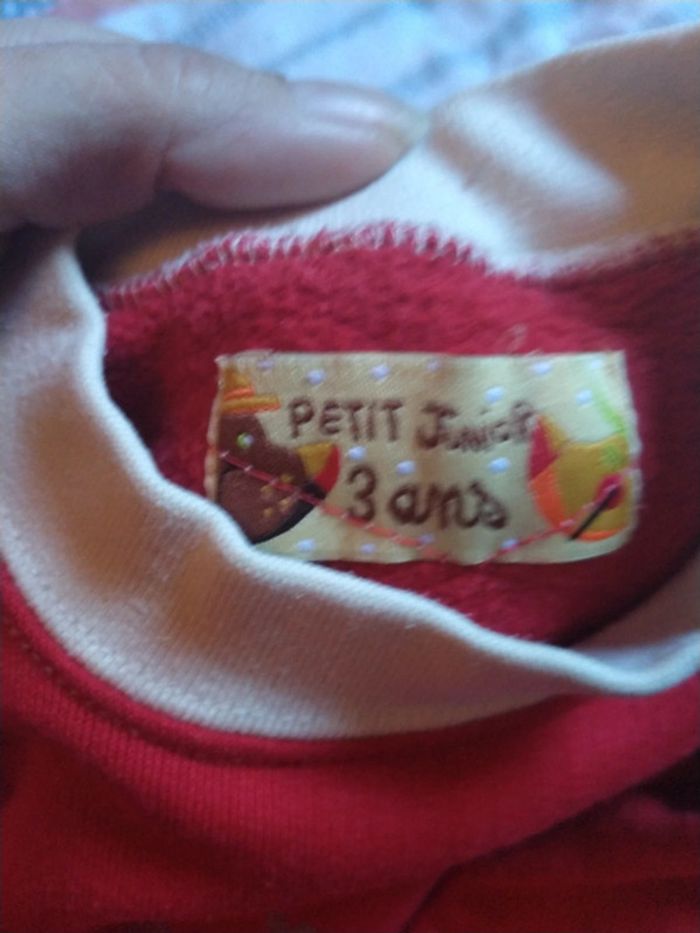 Sweat rouge 3 ans - photo numéro 5