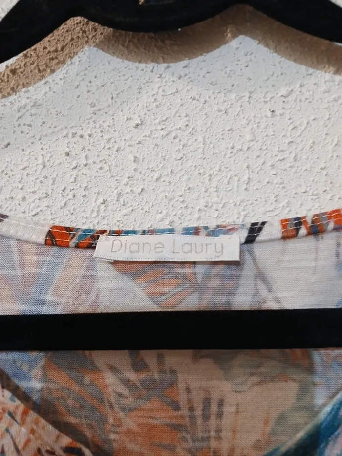 T-shirt leger fleuris multicolore " Diane laury" taille 4 - photo numéro 3