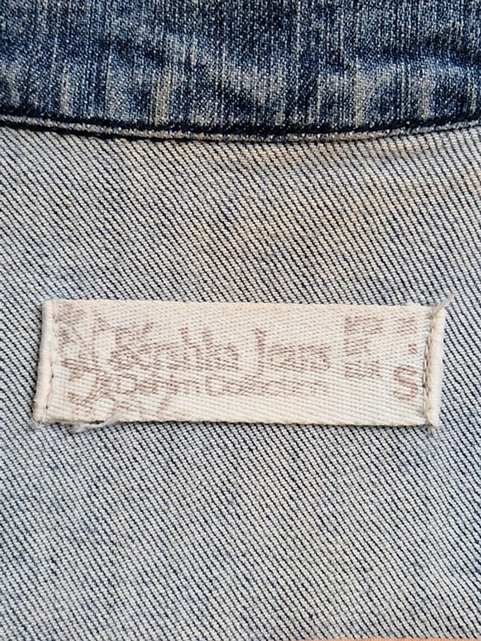 Veste en jean cintrée used Bershka taille S convient à un XS - photo numéro 2
