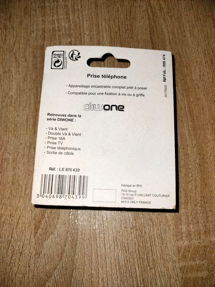 Rallonge et prise de téléphone neuf - photo numéro 3