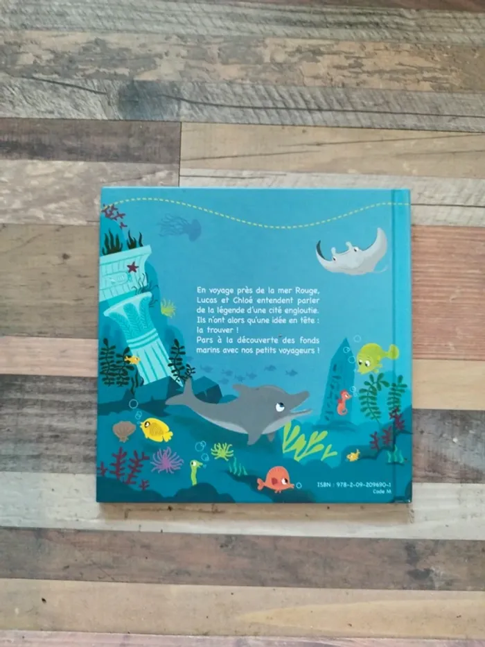 Livre Le secret sous la mer - photo numéro 2