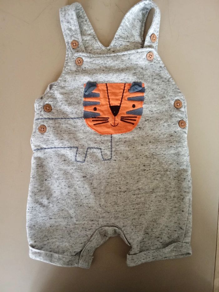 Salopette tigre Primark taille 12 18 mois