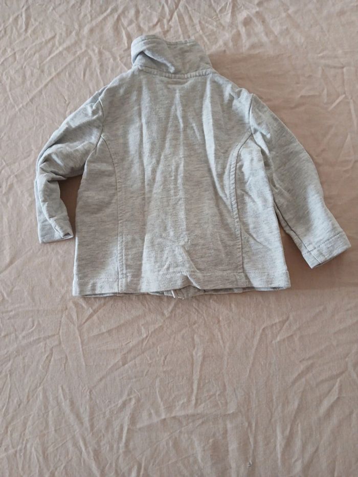 Veste 6 mois - photo numéro 3