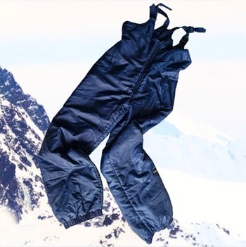 Trés belle combinaisln de ski version salopette