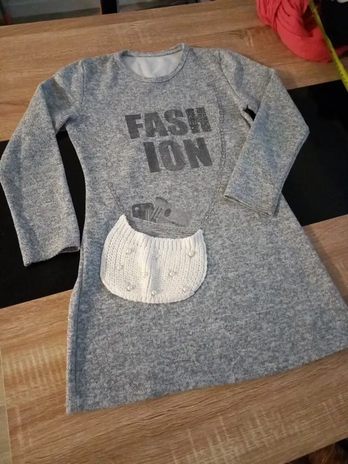 Robe grise 10 ans