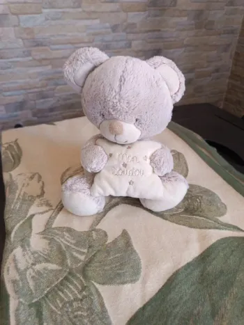 Doudou ourson musical Nicotoy