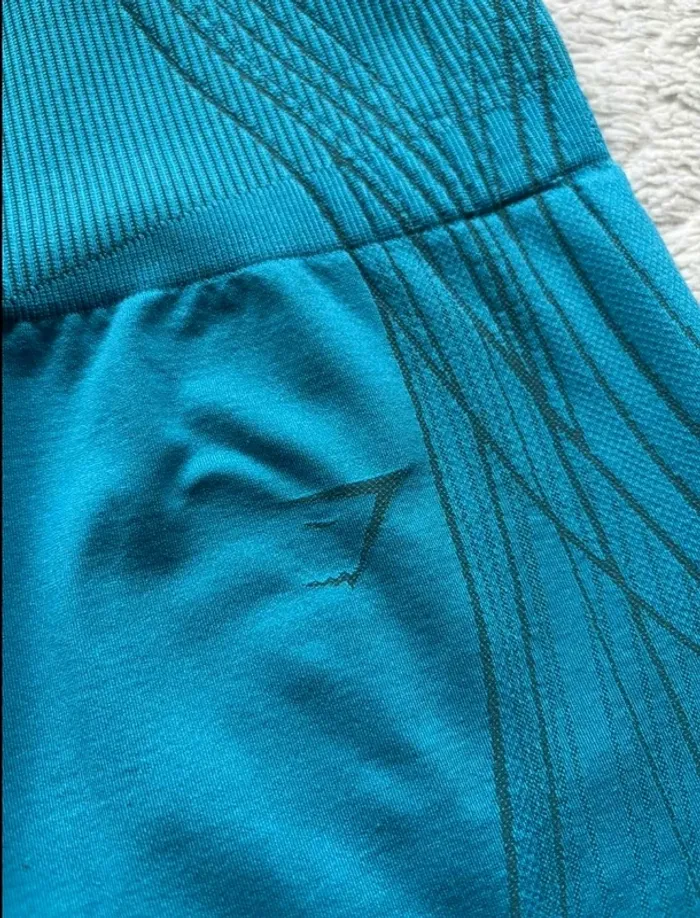 Ensemble Gymshark Apex Seamless Femme Bleu – Brassière L + Legging M – Comme Neuf – Valeur 102€ - photo numéro 15