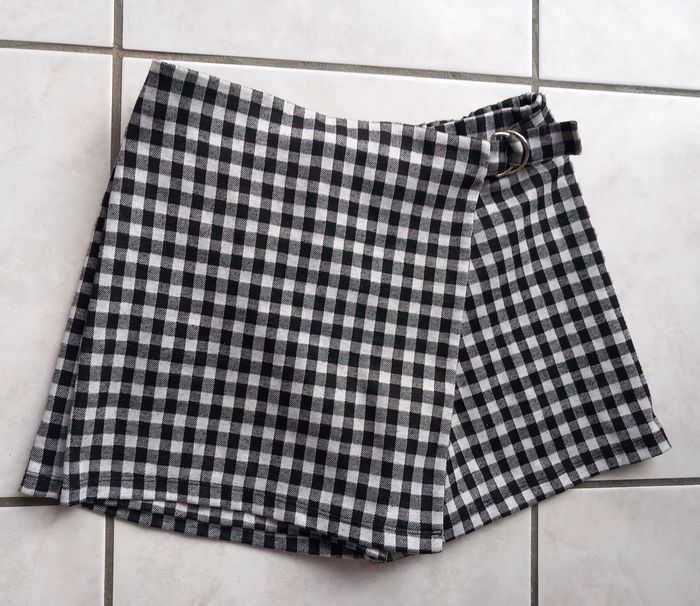 Jupe-short taille 12 ans