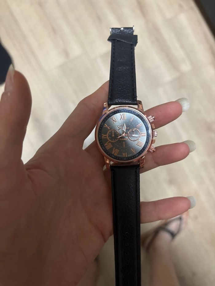 Montre - photo numéro 3