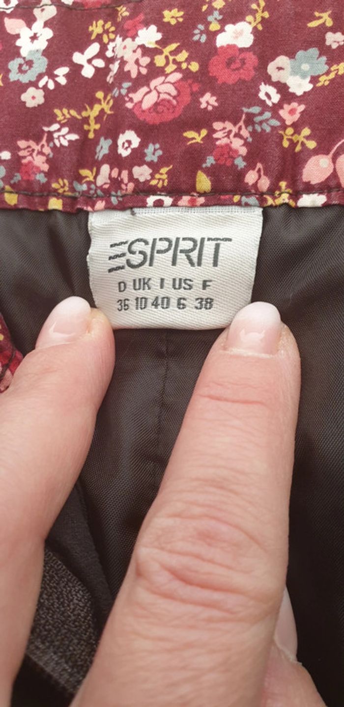 Jupe courte - photo numéro 4