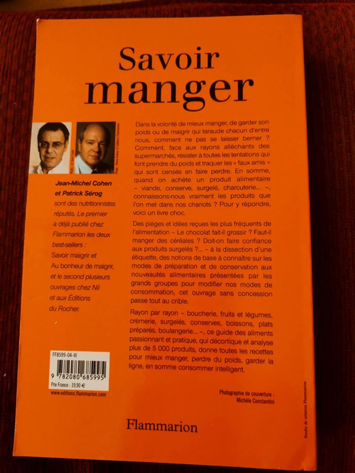 Livre santé alimentation "Savoir manger, le guide des aliments" - photo numéro 2