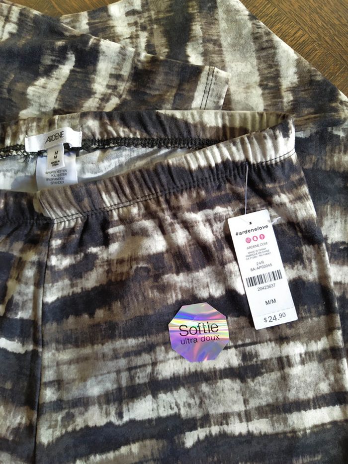 Legging ultra doux NEUF taille M 16€ au lieu de 25€ - photo numéro 6