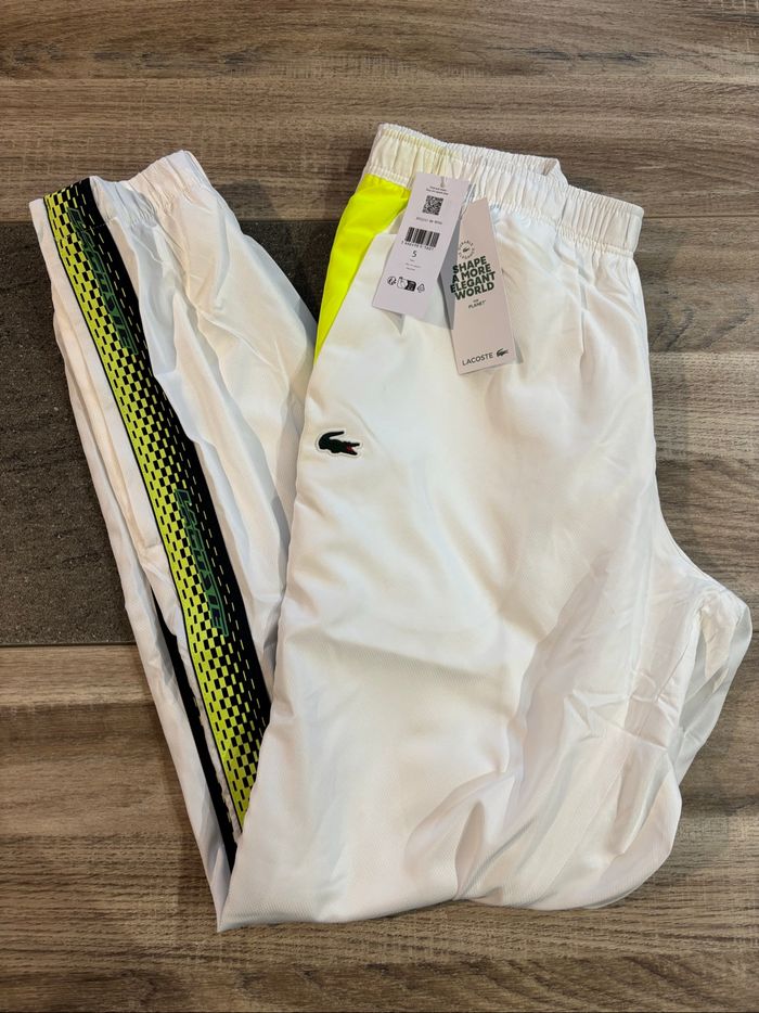 Pantalon survêtement Lacoste  taille L