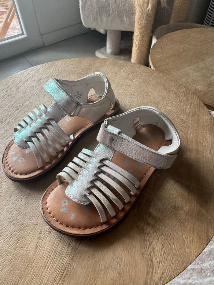 Kickers sandales enfant t27/26