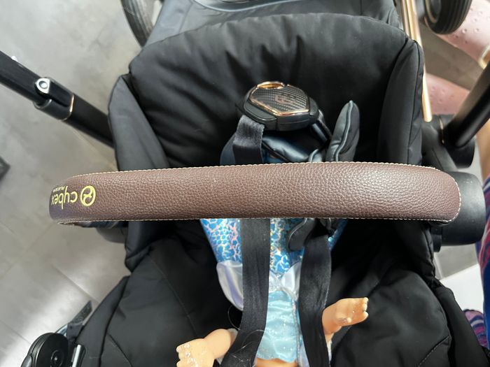 Poussette Priam 3 Cybex Rosegold et noire - photo numéro 9