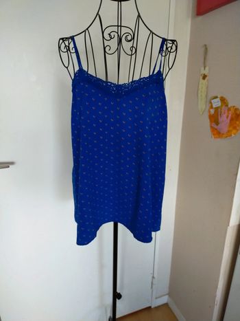 Magnifique haut avec dentelle