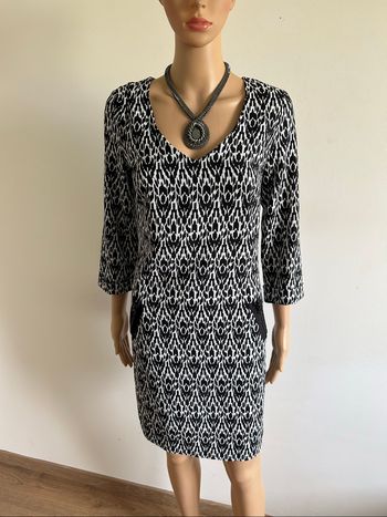 Robe noire et blanche JBC taille 36 jamais portée