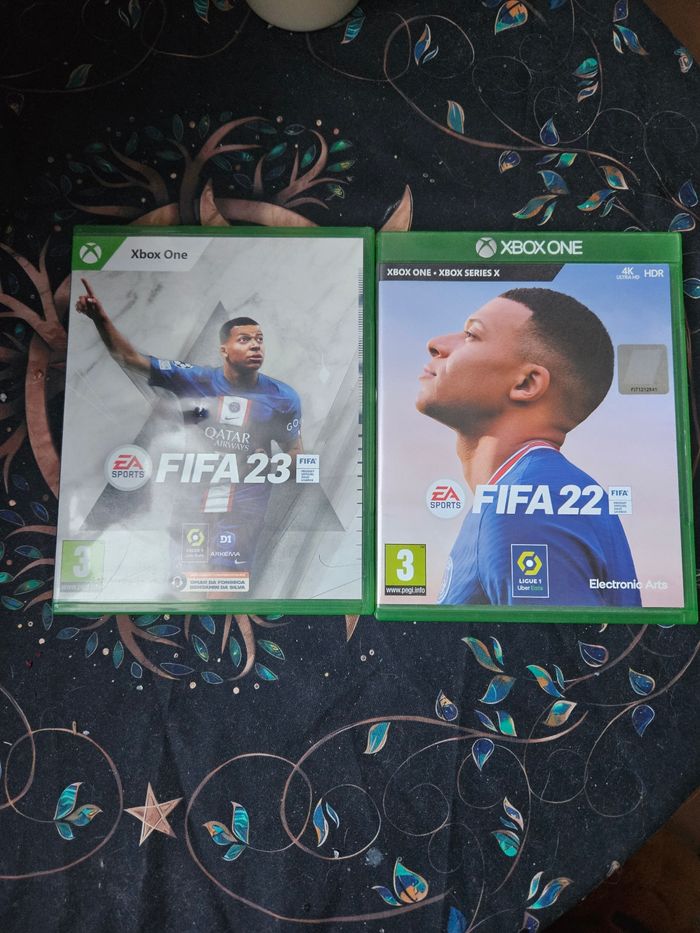 Lot 2 jeux Xbox one fifa