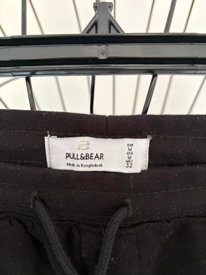 Short Pull&bear Noir en Molleton (Taille M) - photo numéro 2