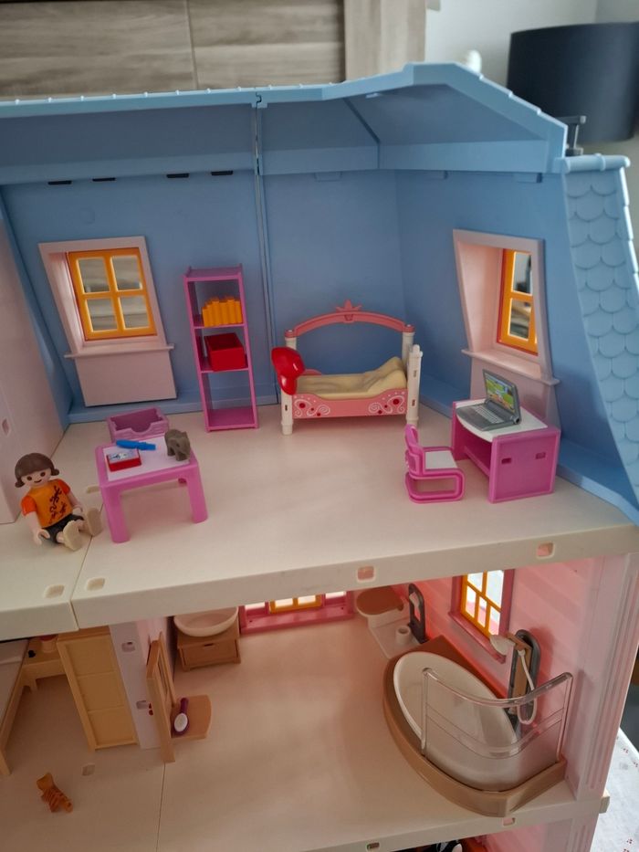 Grande maison rose Playmobil Dolhouse complète - photo numéro 7