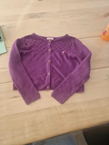Beau gilet fille taille 5 ans