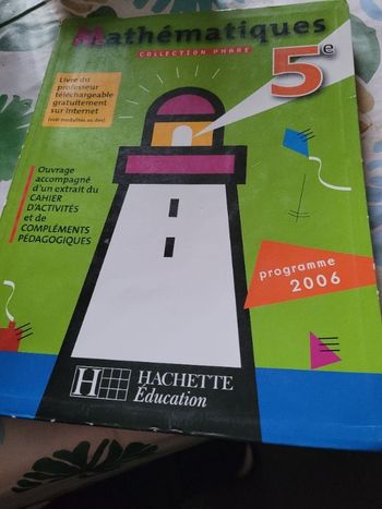 Mathématiques collection phare 5e Hachette