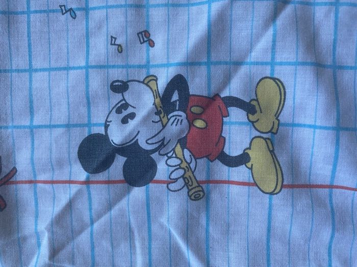 Tissu de récupération imprimé Mickey