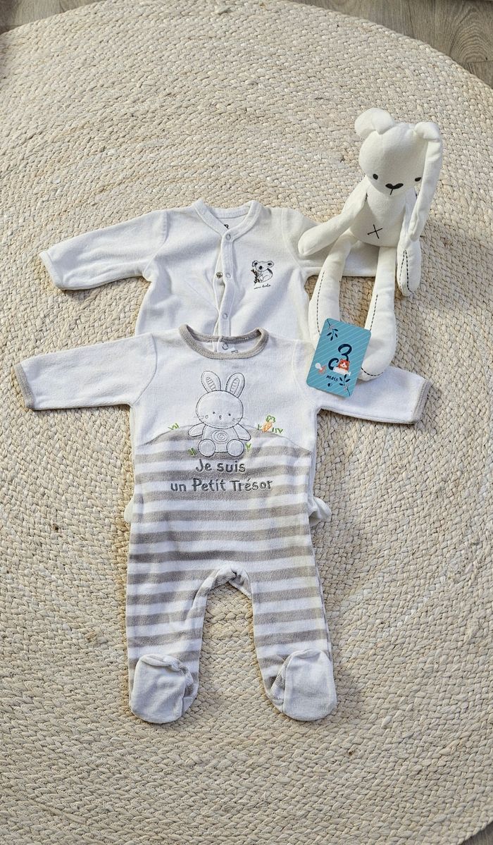 Lot 2 pyjamas velours 3mois