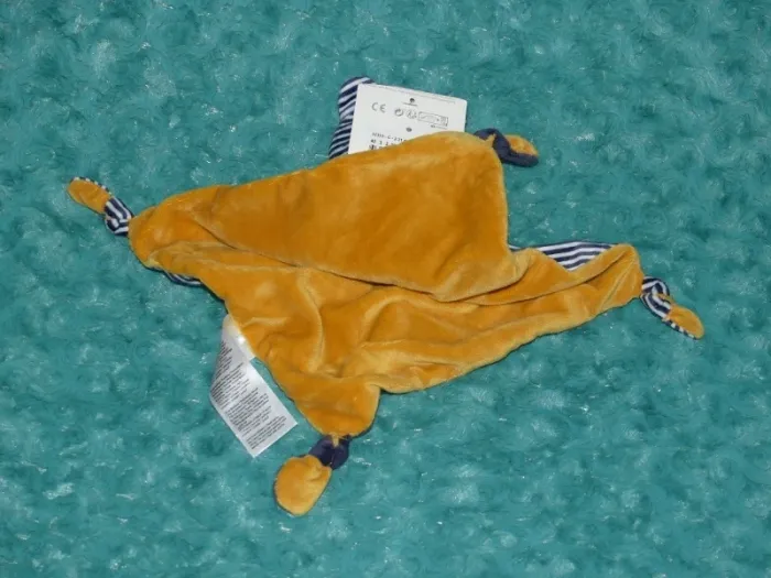 Doudou ours plat bleu blanc jaune Gémo 🐻Neuf - photo numéro 3
