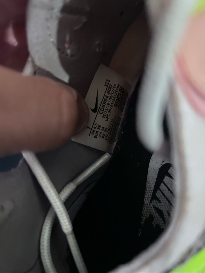 Nike React Element 55 – Pointure 38 – Bon état – Coloris unique & confort max - photo numéro 8