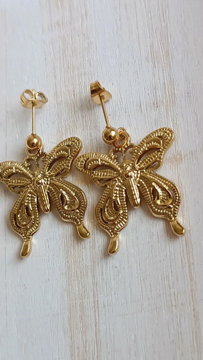 Jolies boucles d'oreilles papillons - photo numéro 3