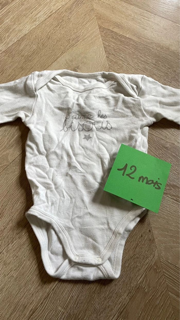 Lot 4 bodies taille 12 mois - photo numéro 2