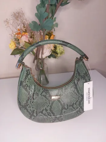 Sac a main vert main Manoukian