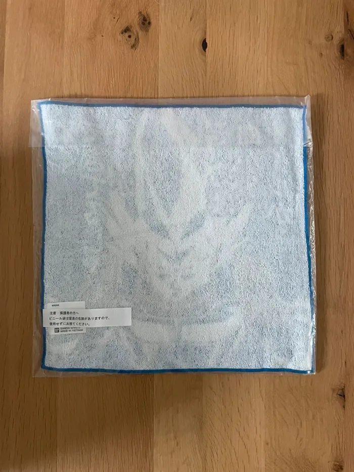 Dragon Ball – Serviette Vegeta Super Saiyan Ichiban Kuji Jinzou Ningen no Kyoufu 30 x 30 cm - photo numéro 3