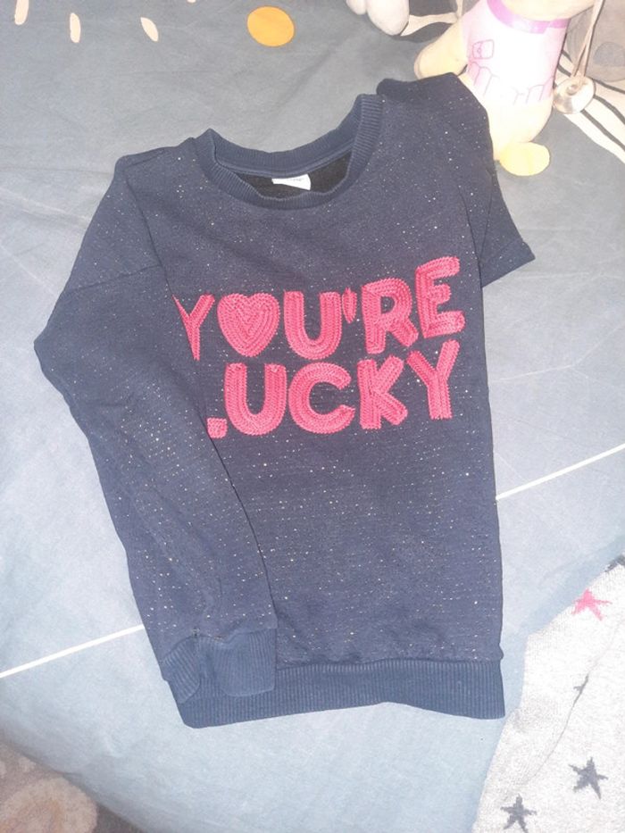 Pull 6 ans tape à l'œil