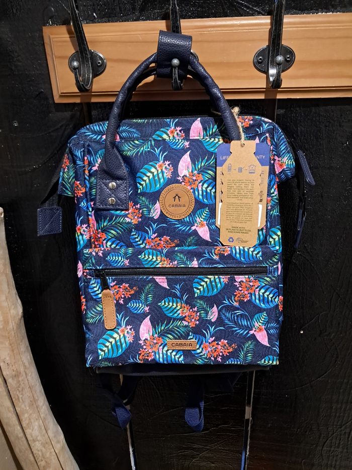 Sac à dos Cabaia taille S marine feuilles 🍃 - photo numéro 2