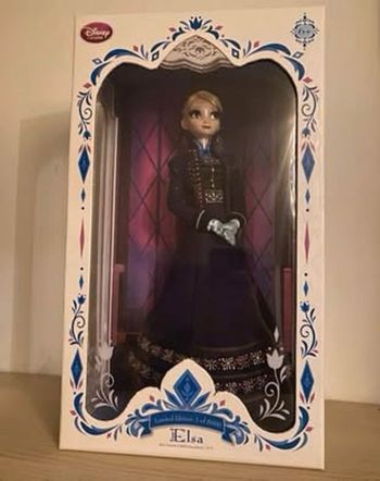 Poupée édition limitée Elsa de la reine des neiges