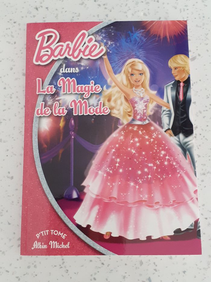 Livre de poche Barbie magie de la mode