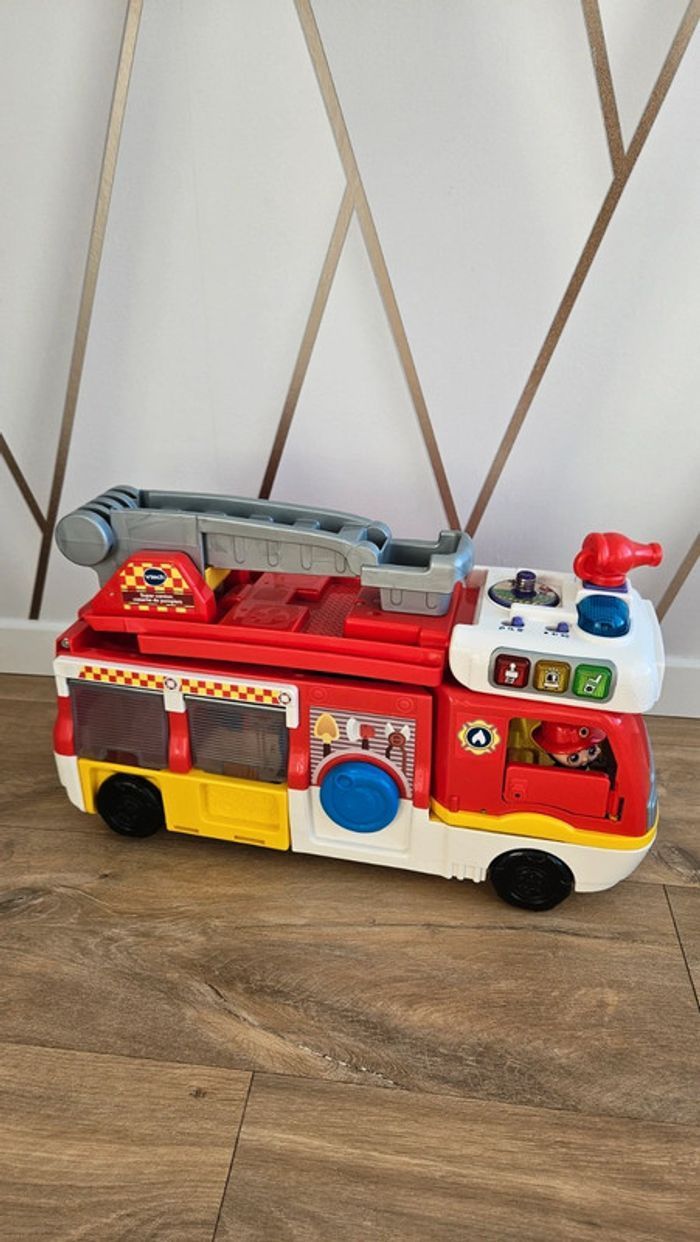 Camion caserne de pompiers, Vtech musical - photo numéro 2