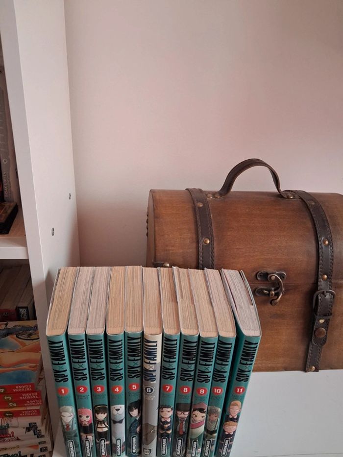 Manga Spy X Family tome 1 à 11 lot avec tome 6 édition limitée - photo numéro 2