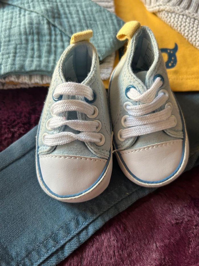 Lot de vêtements taille 3 mois - photo numéro 2