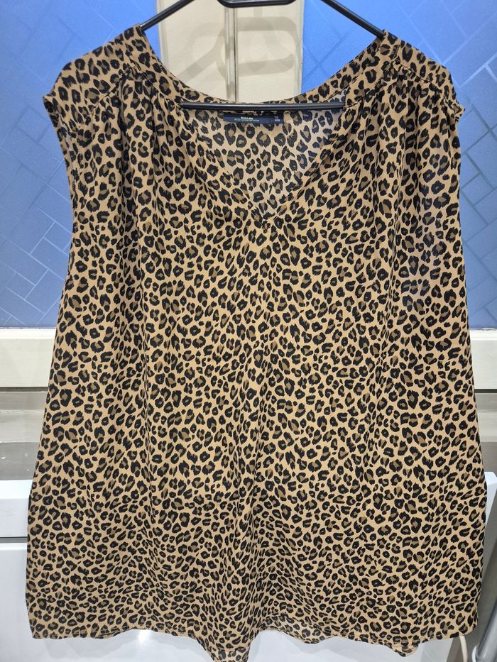 Tee-shirt sans manche - photo numéro 2