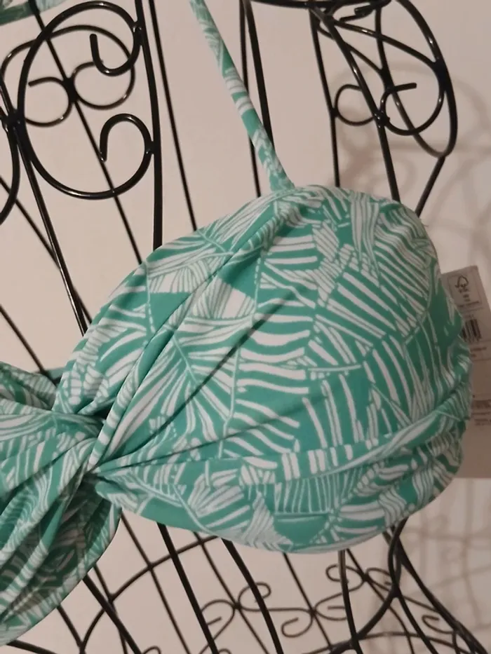 Haut de maillot de bain 👙 Taille 36 - photo numéro 2