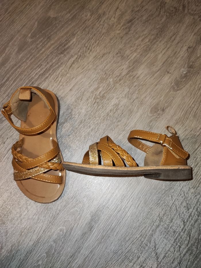 Sandales fille taille 24 - photo numéro 3