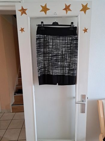 Très belle jupe T40