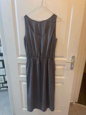 Robe en soie grise American Vintage T. S